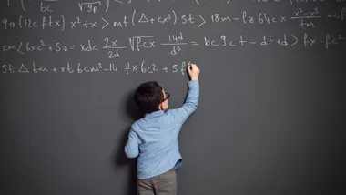 Хлопчик та дошка