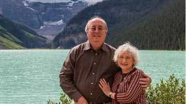 Шон Колган з дружиною на озері Луїза, 2019