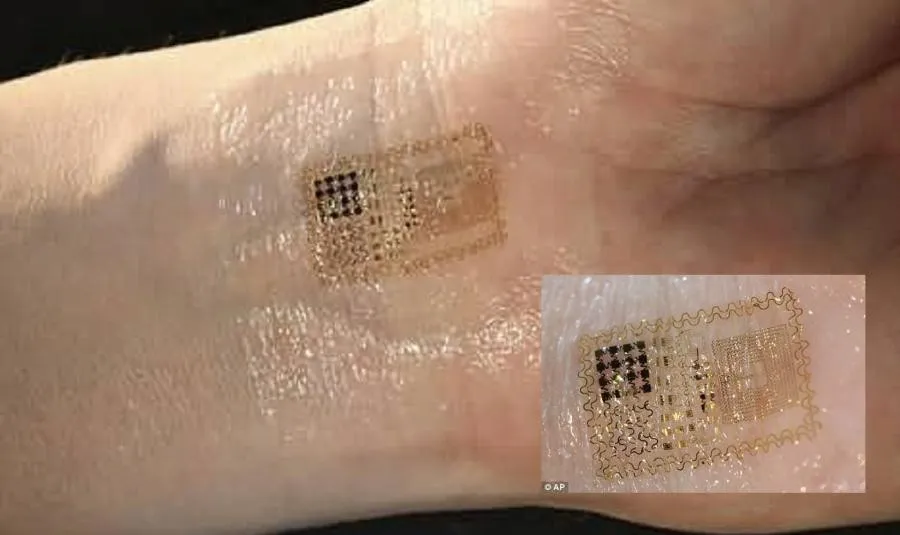 Чип у вигляді «тату», розроблений вченими з Університету штату Іллінойс для контролю температури тіла і частоти серцевих скорочень