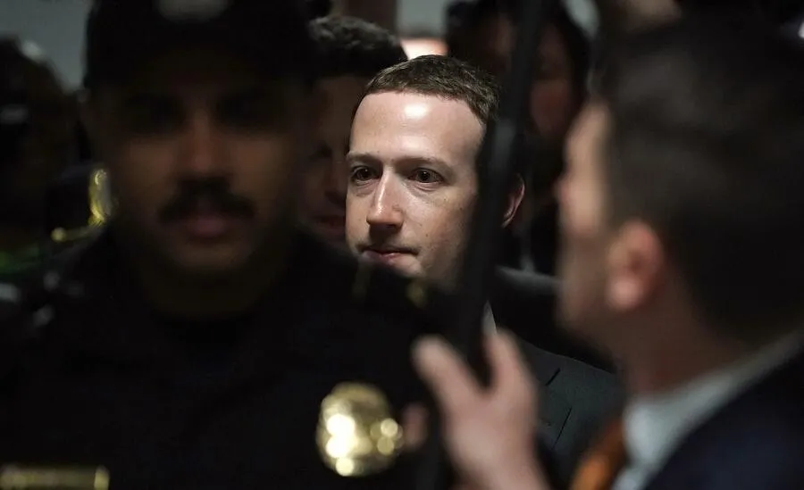 Марк Цукерберг під час свідчень у Конгресі США, Вашингтон